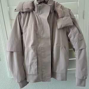 Lululemon Athletica Women's Gray Ski Jacket